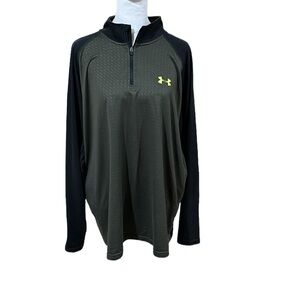Under Armour size large Heat Gear 1/4 zip top